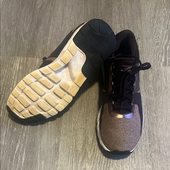 Nike Air Max Zero Night Maroon Sneakers - Picture 6 of 9